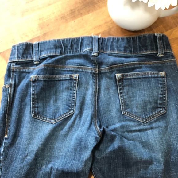 Old Navy Maternity Under Belly Cropped Jeans SZ 8 - Picture 7 of 10